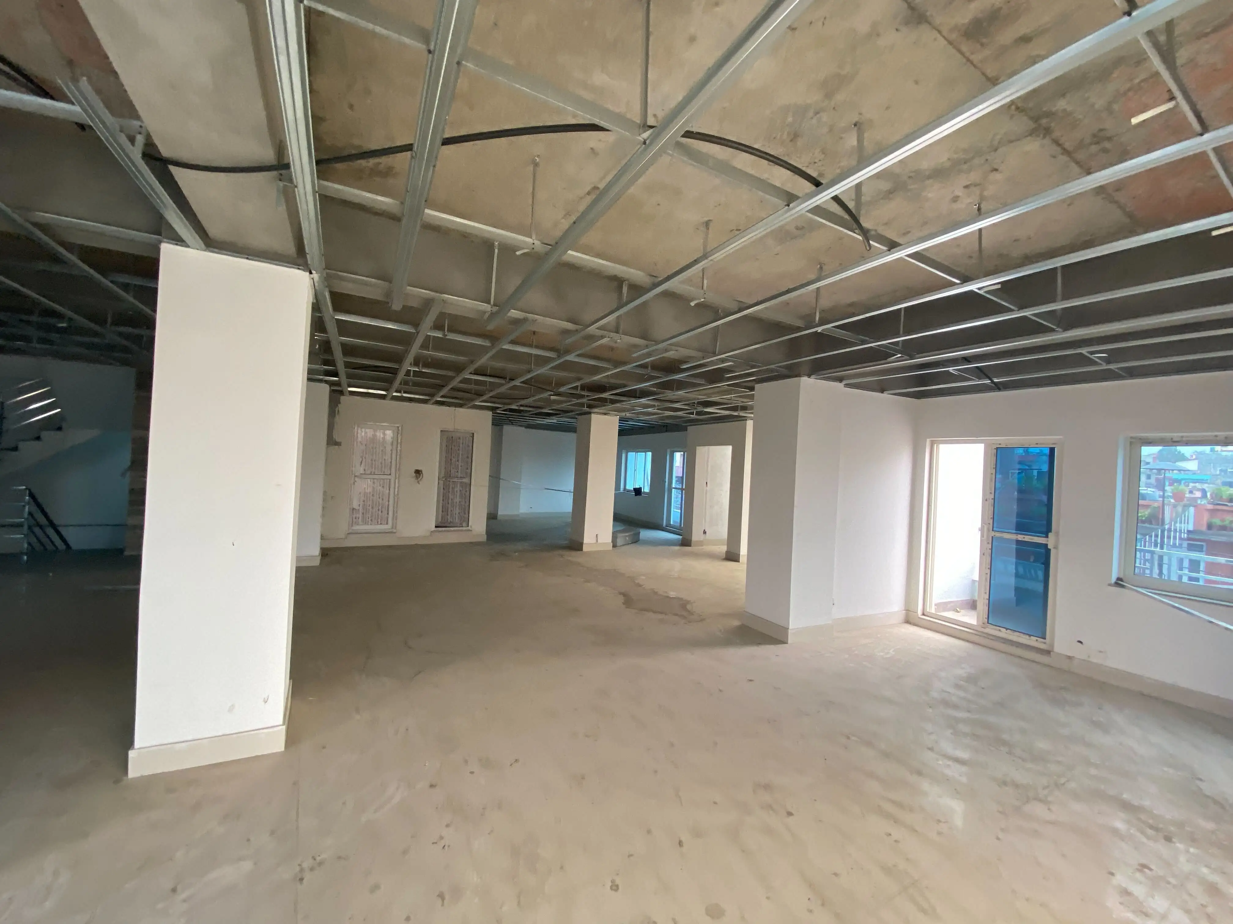 Office space on rent Image 4
