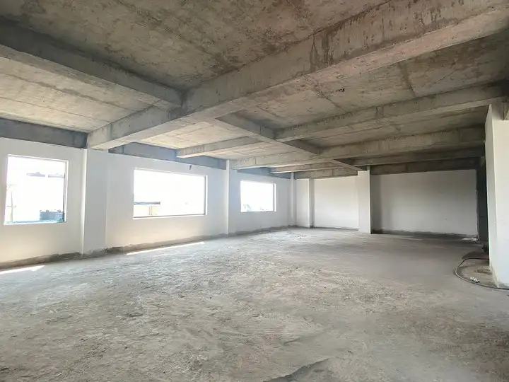 Commercial Space on Rent Image 6