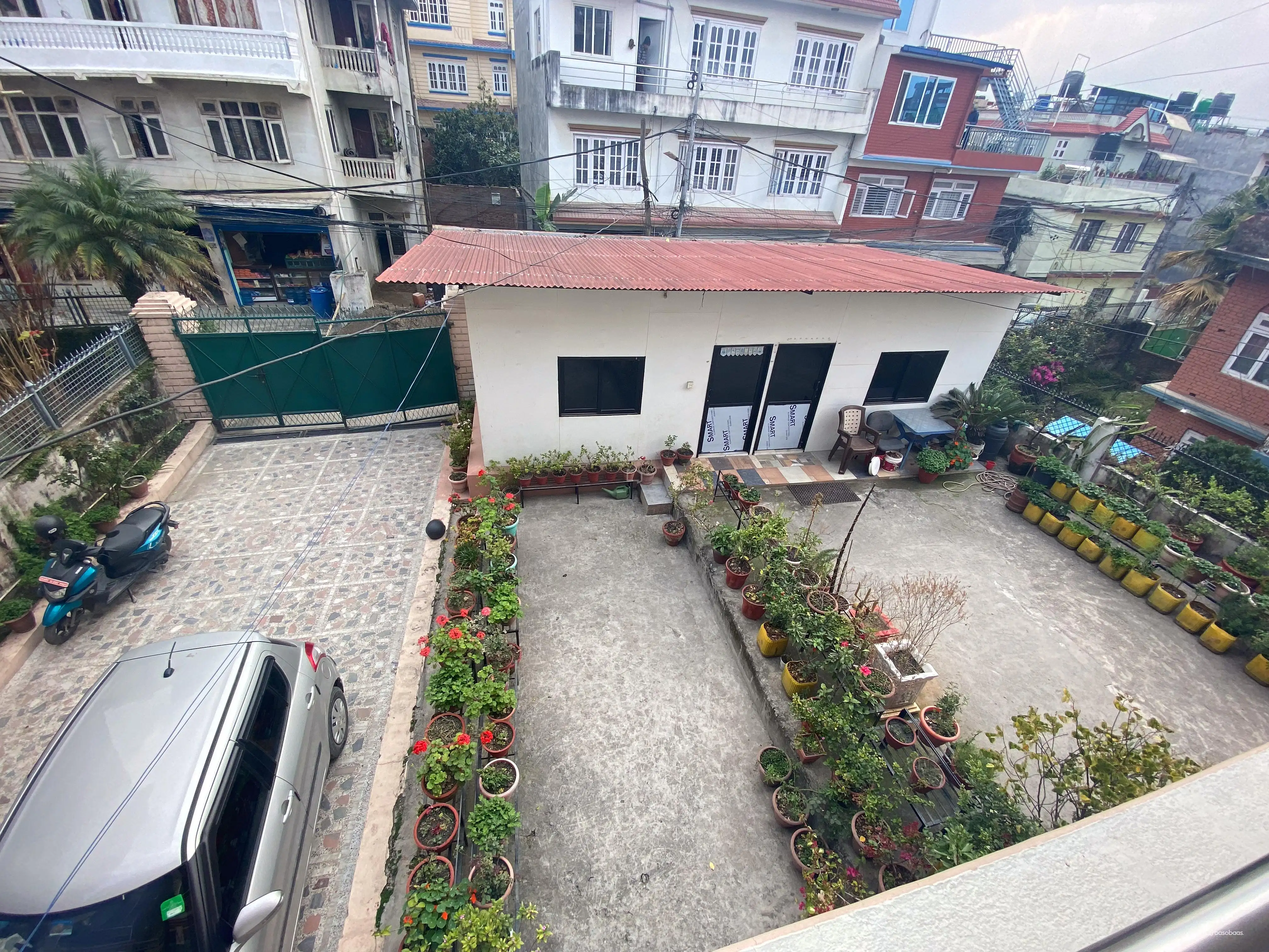 Spacious Multi-Floor House for Rent at Chabahil. Image 4