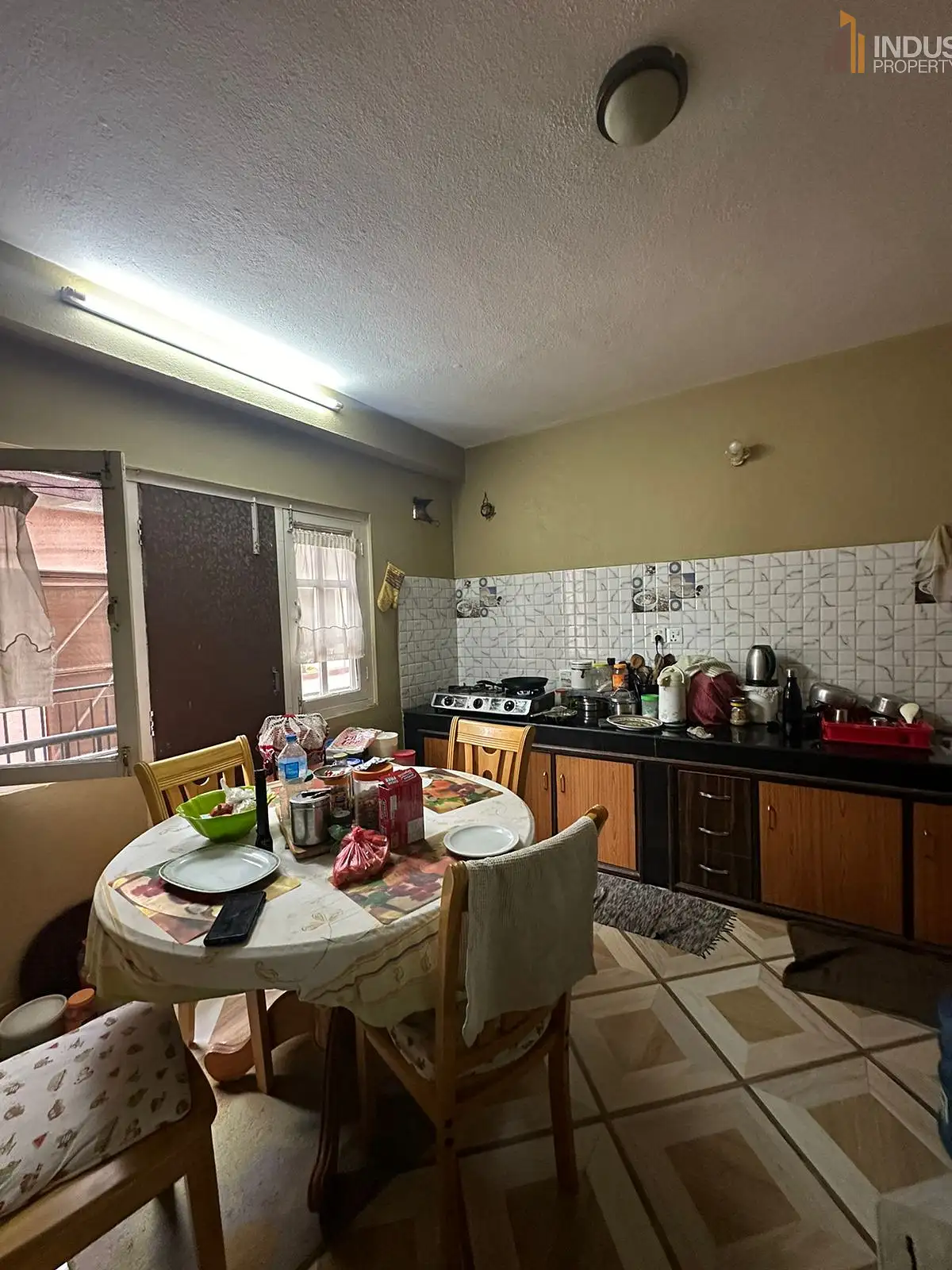 house on sale Image 4