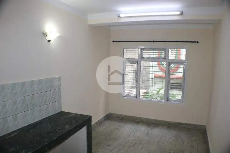 5 rooms are available which contains 4 bedrooms and 1 kitchens  Image 5