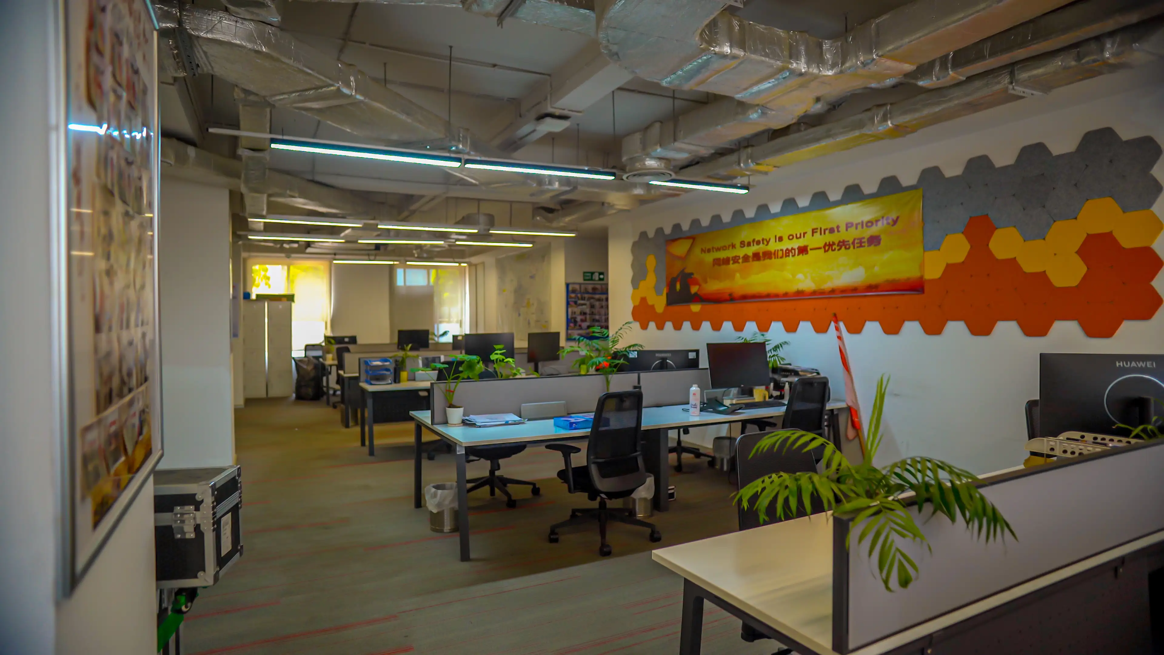 Office space on rent Image 8