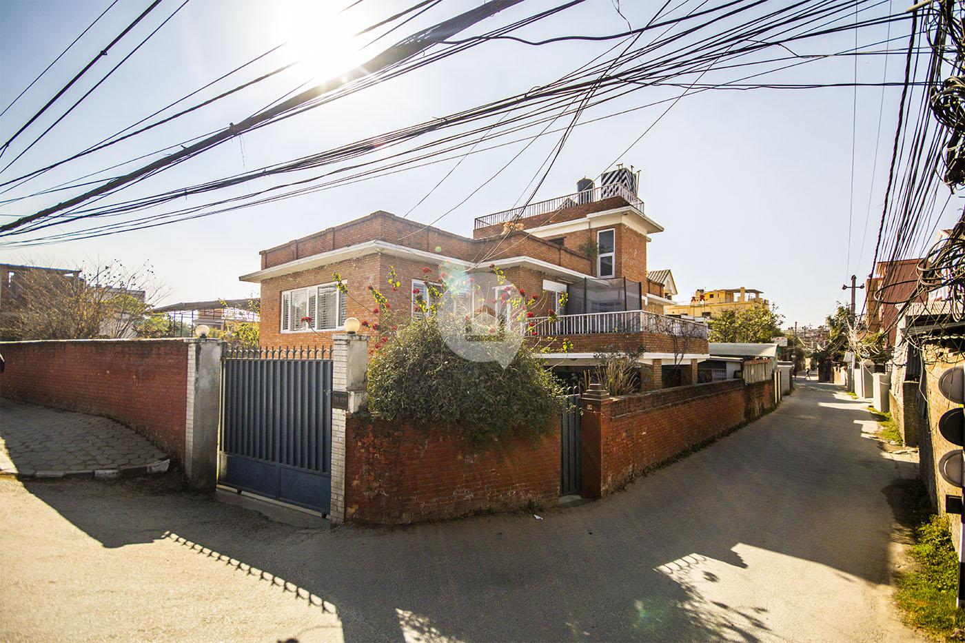 Attractive House is for Sale : House for Sale in Baluwatar, Kathmandu Image 7