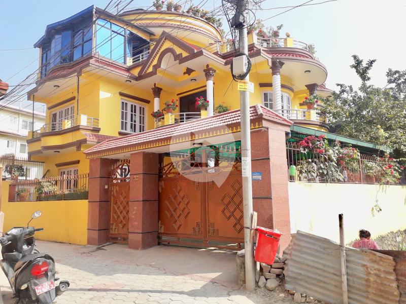 Swayambhu thulobharyang home : House for Sale in Swayambhu, Kathmandu Image 2