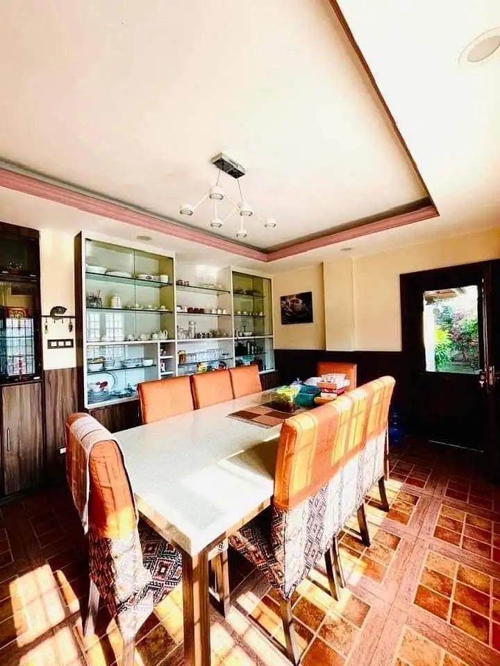 Bungalow on sale at Chappal Karkhana Image 4