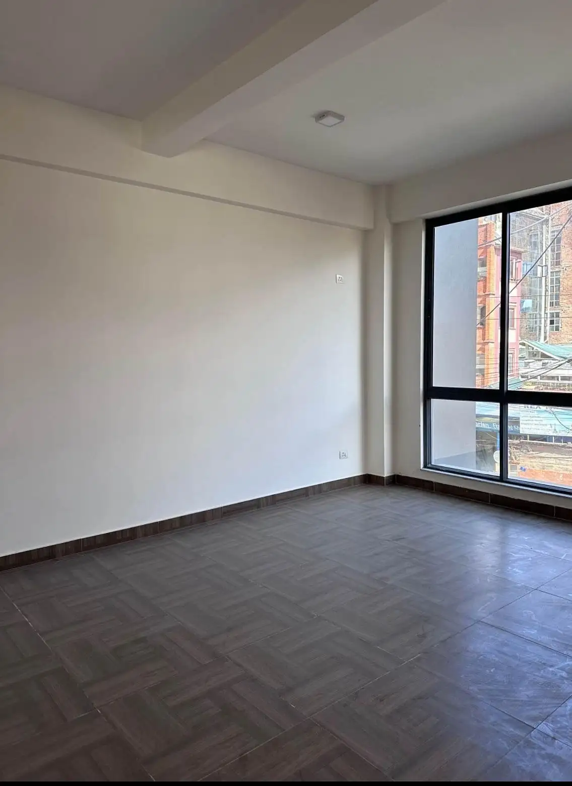 Commercial Space on Rent Image 3