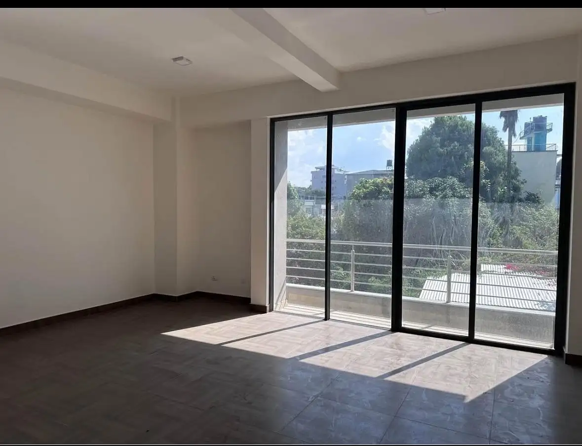 Commercial Space on Rent Image 1
