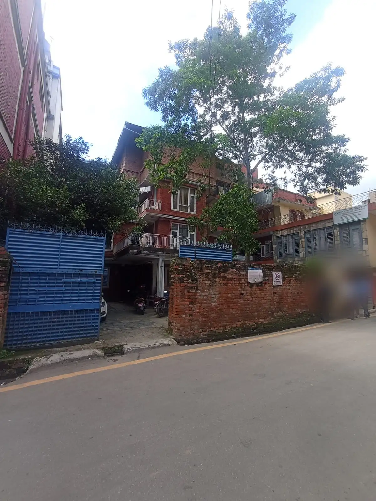 land on sale at putalisadak with old house Image 4