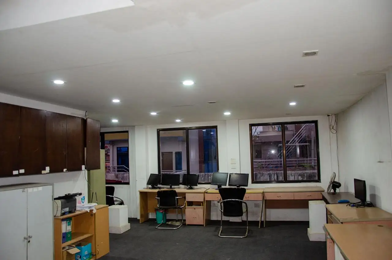 Building for Rent in Basundhara Image 3