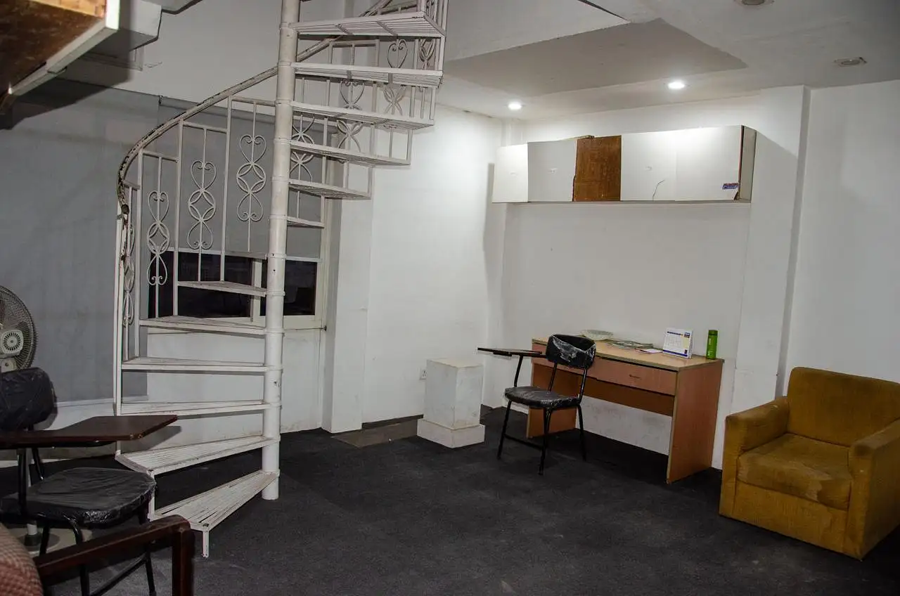 Building for Rent in Basundhara Image 4