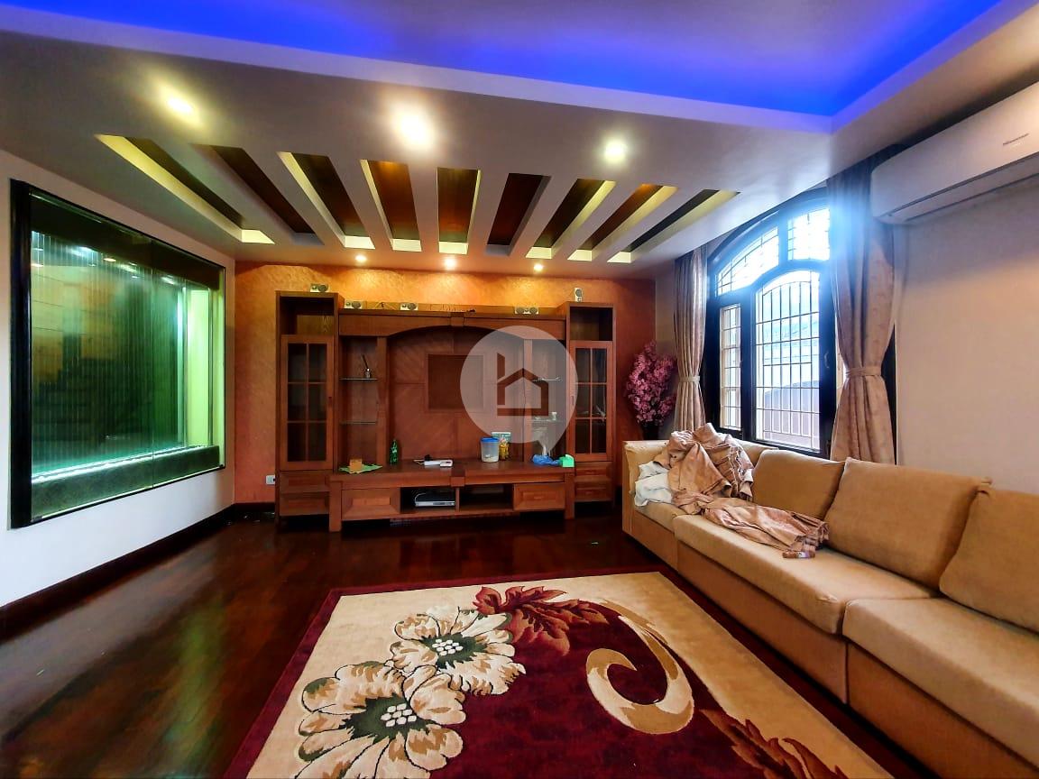 Modern Bungalow : House for Rent in Baluwatar, Kathmandu Image 3