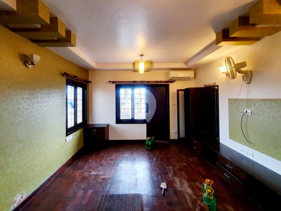 Modern Bungalow : House for Rent in Baluwatar, Kathmandu Image 2