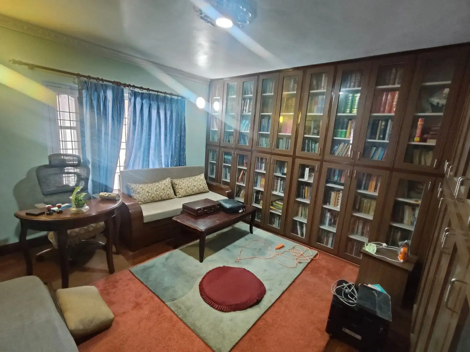Residential house on rent Image 7