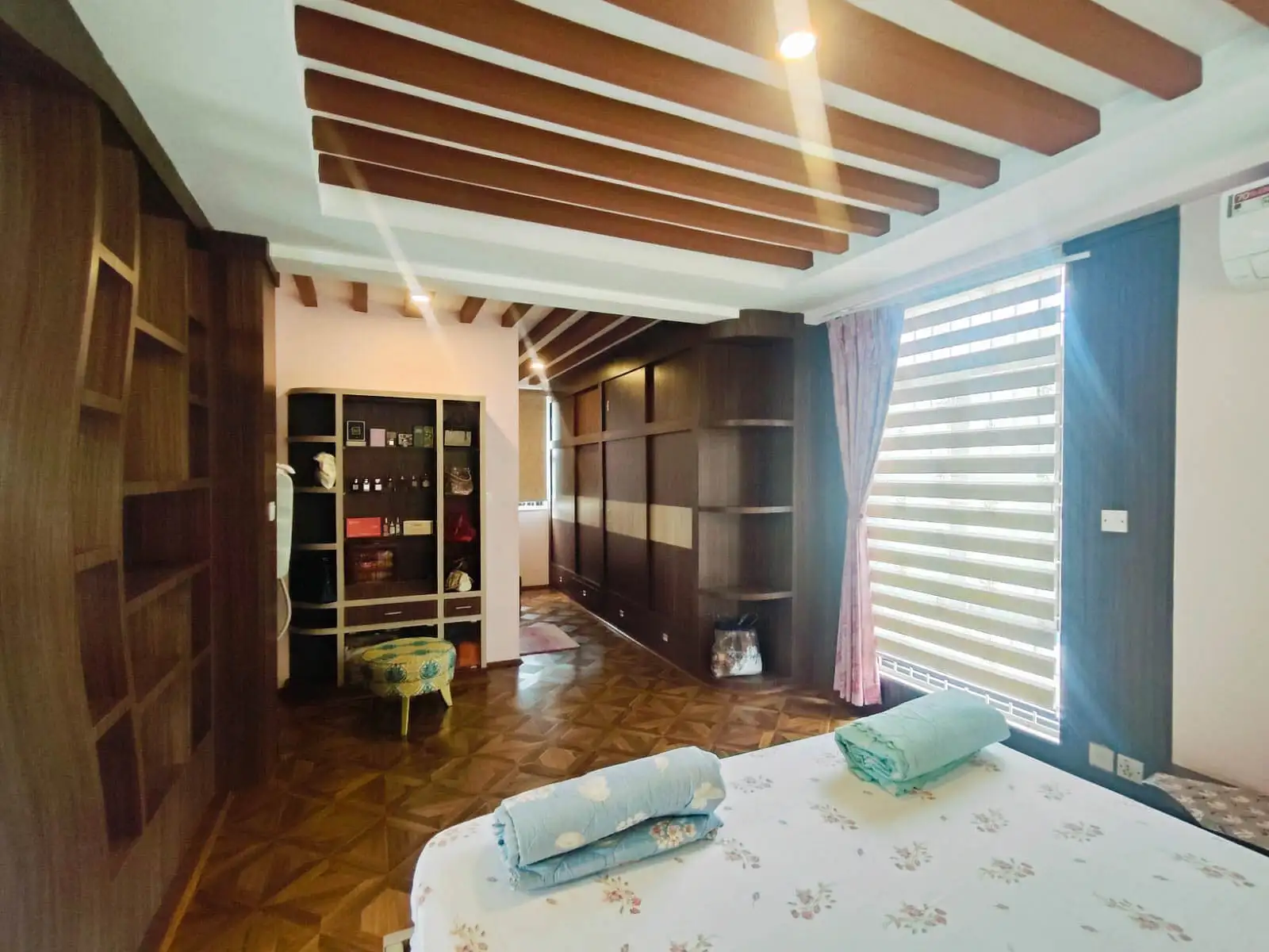 Hattiban Housing Image 12