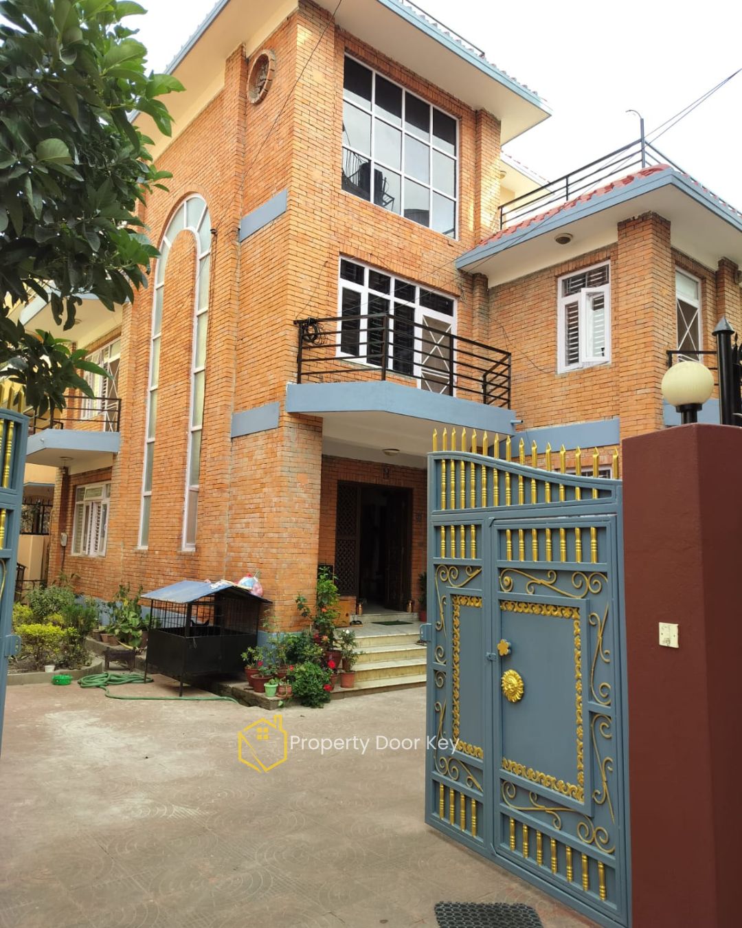House for Sale – Sinamangal Image 1