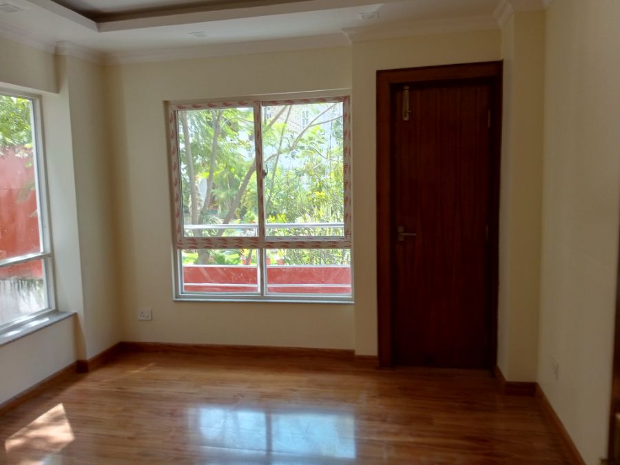House on Sale Image 14