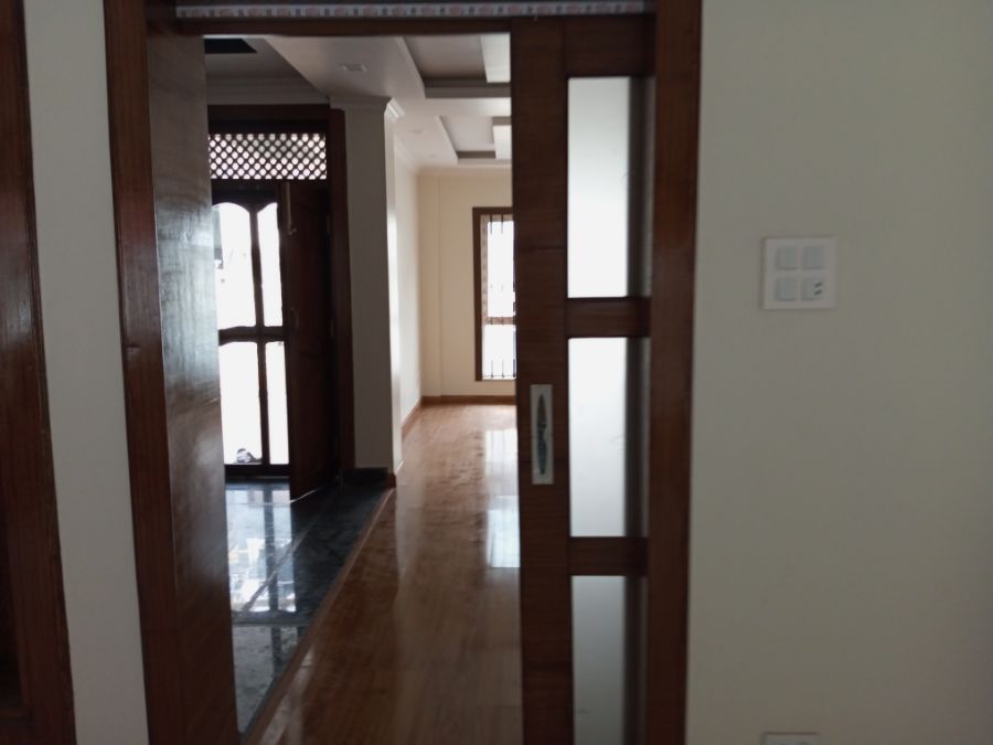 House on Sale Image 24