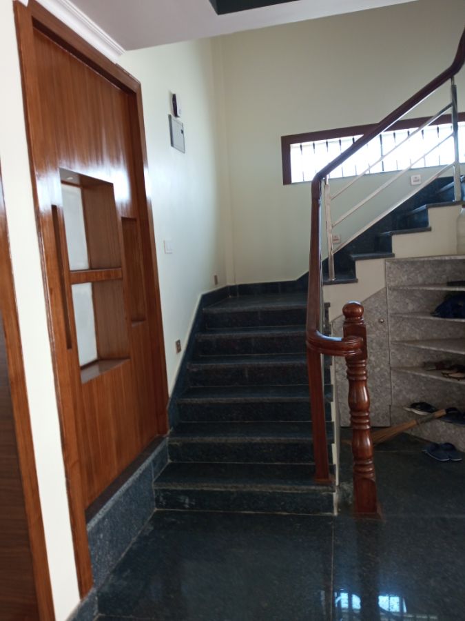 House on Sale Image 6
