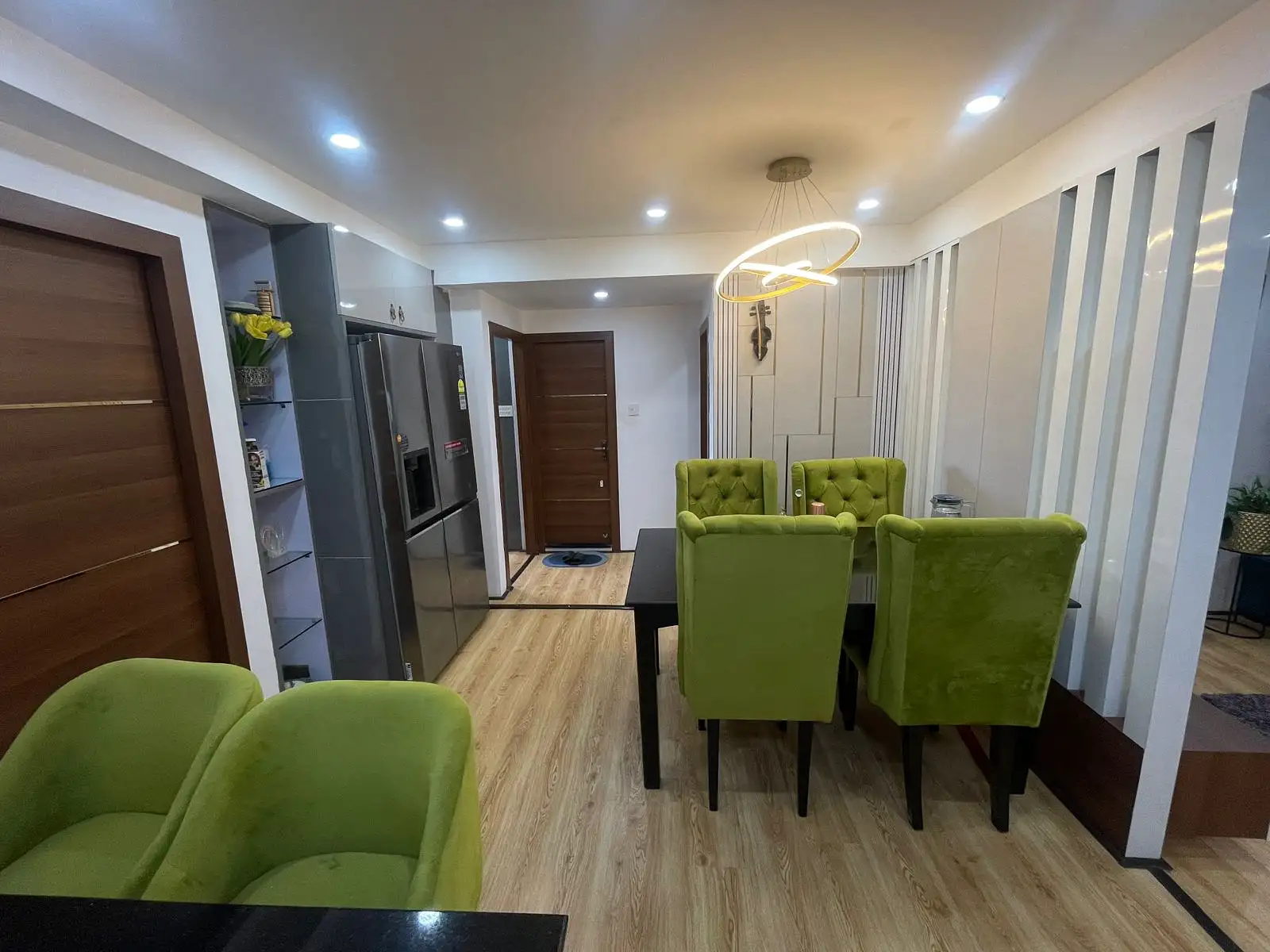 Fully Furnished Apartment on Sale Image 6