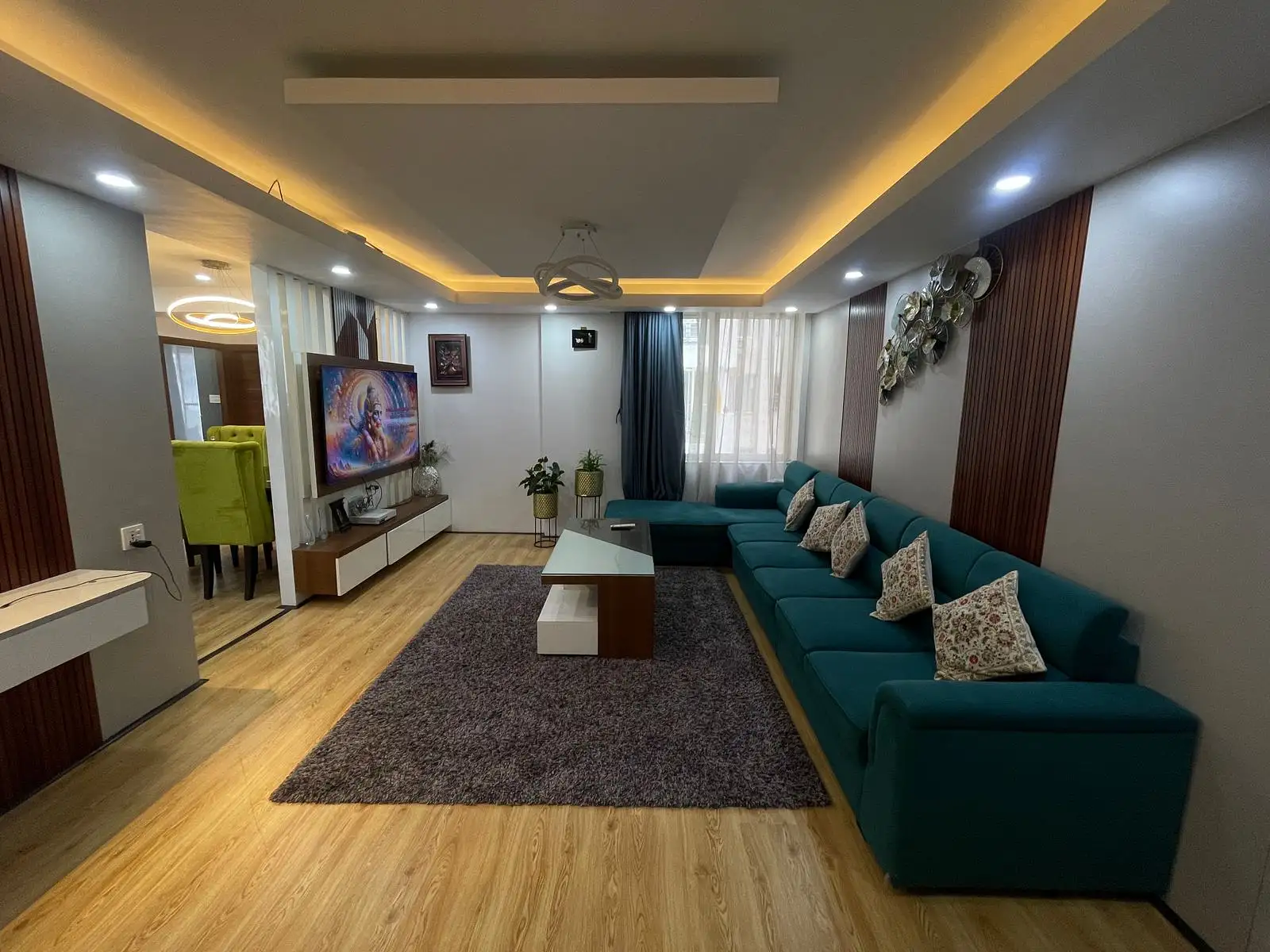 Fully Furnished Apartment on Sale Image 12