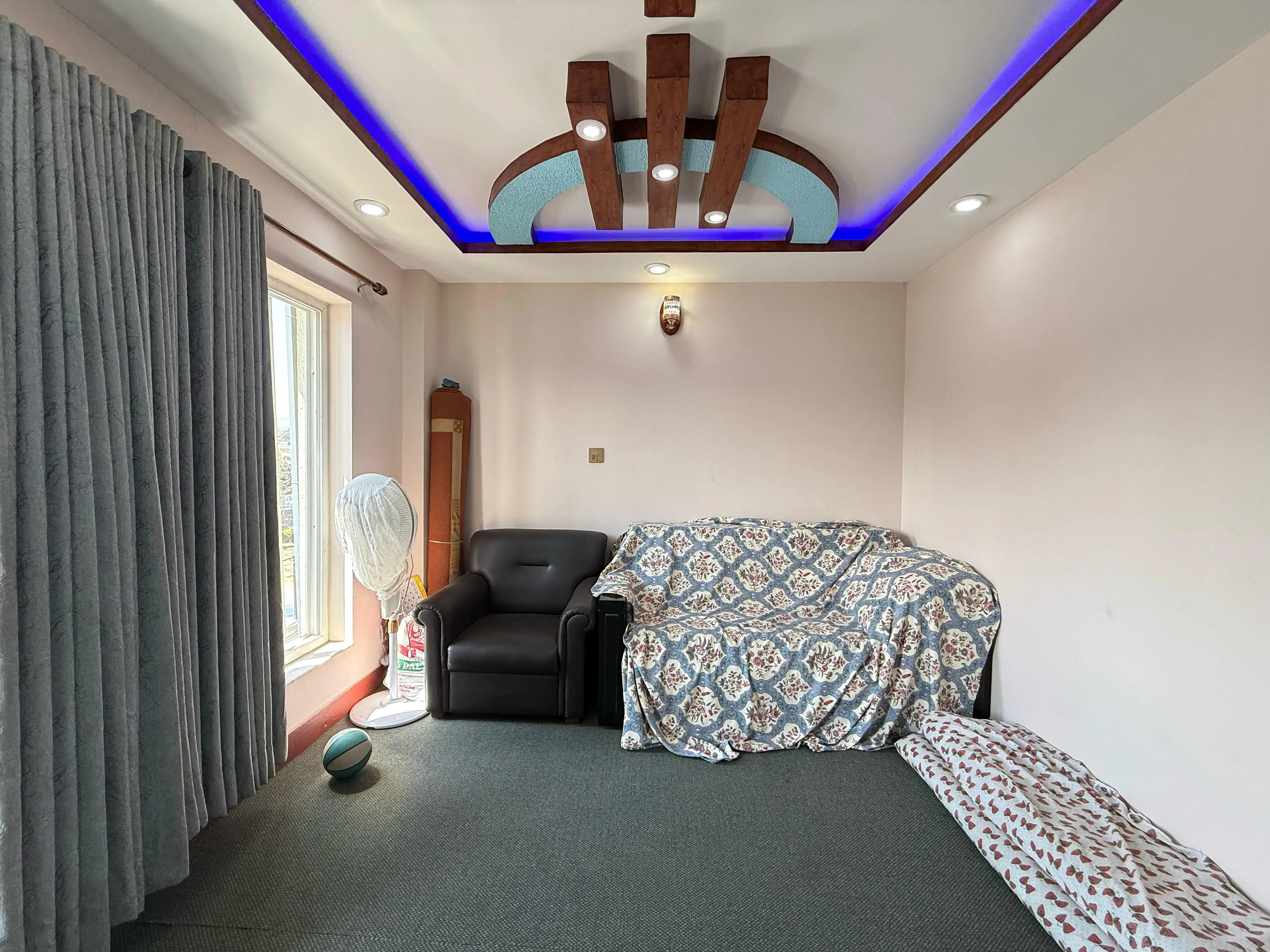 House for sale at Airport Image 13