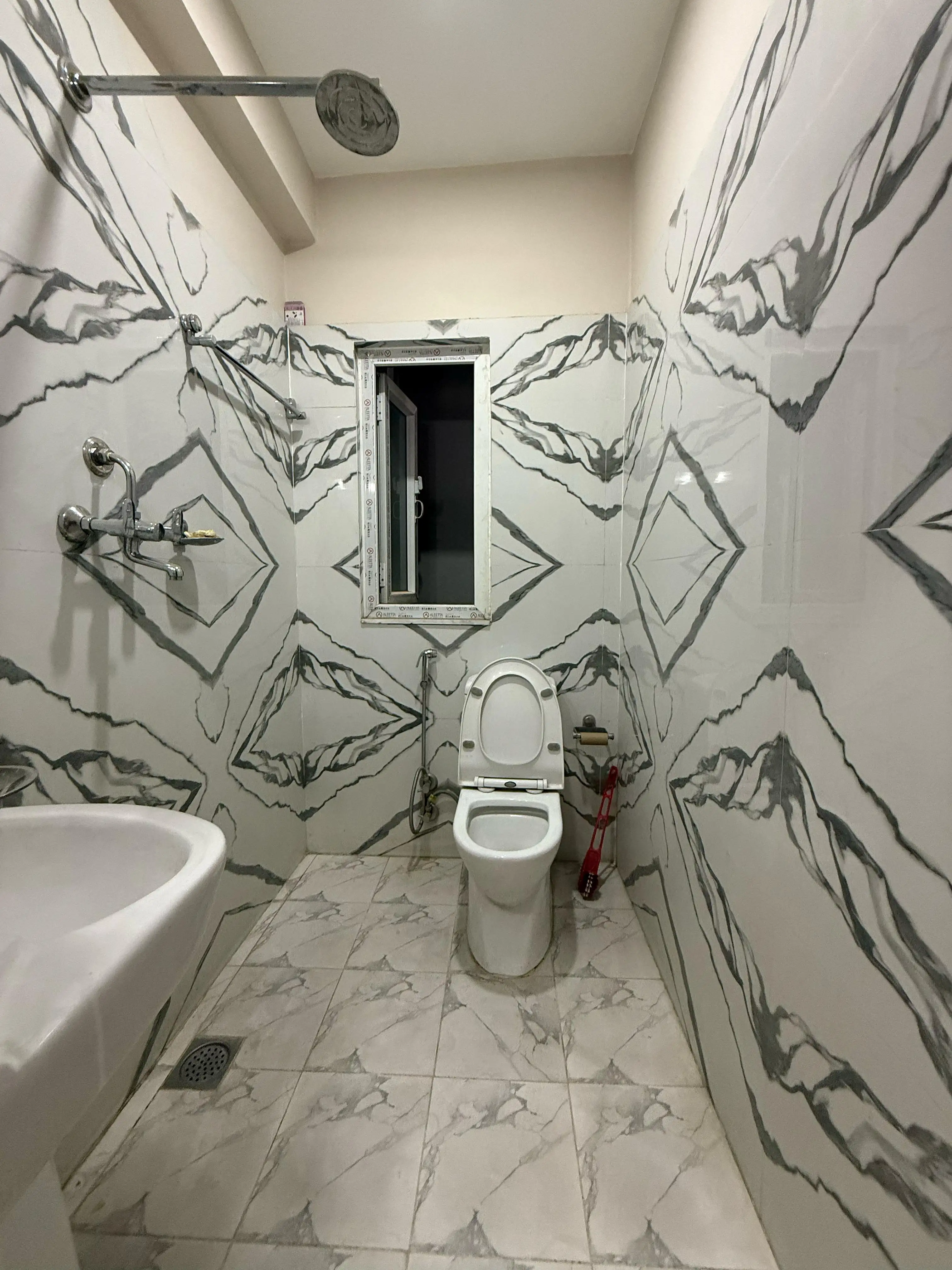 House for sale at Airport Image 10