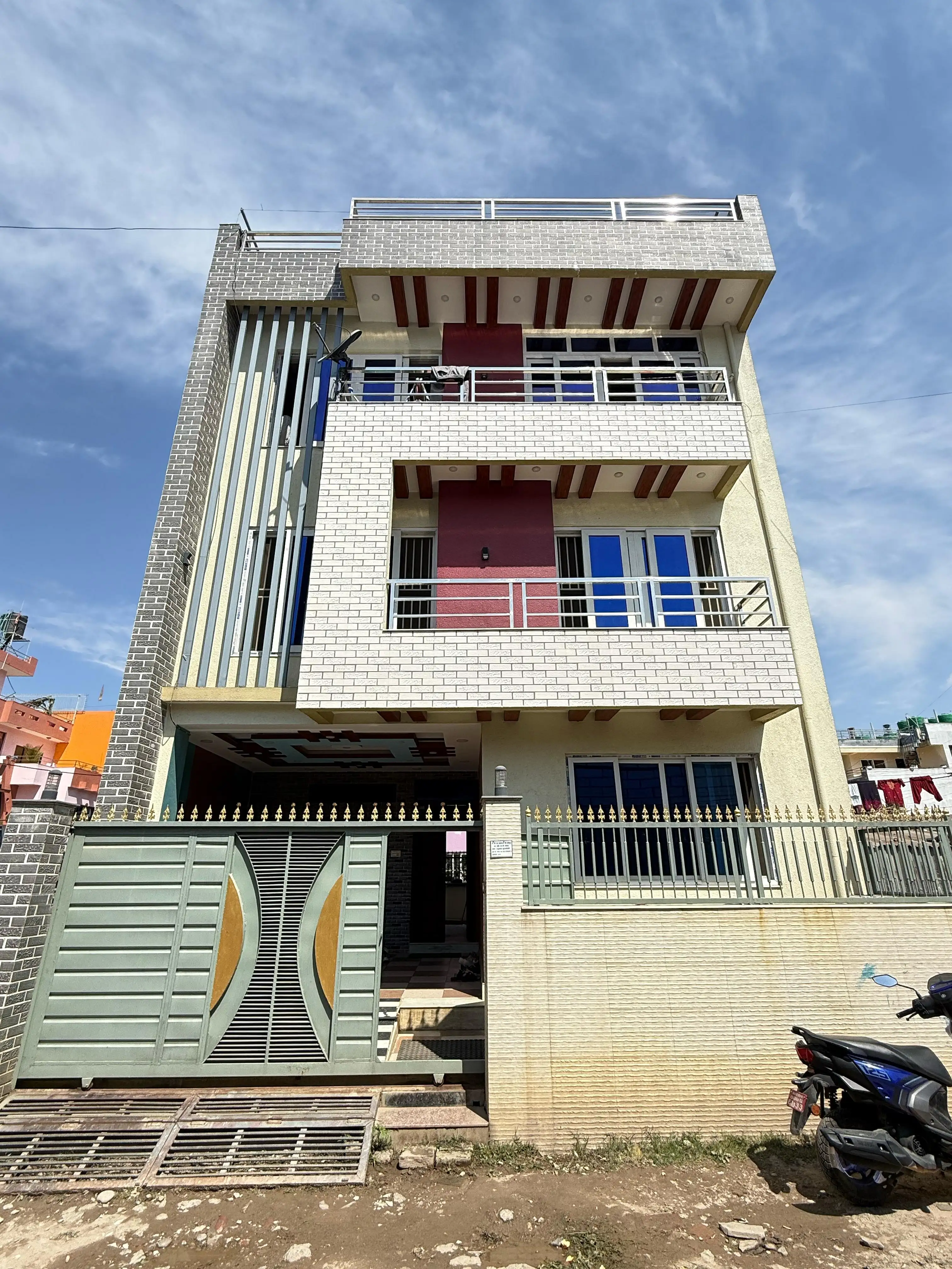 House for sale at Airport Image 1