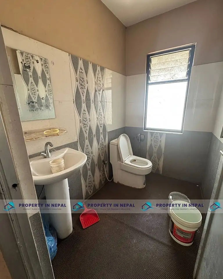 Residential House On Sale Image 4