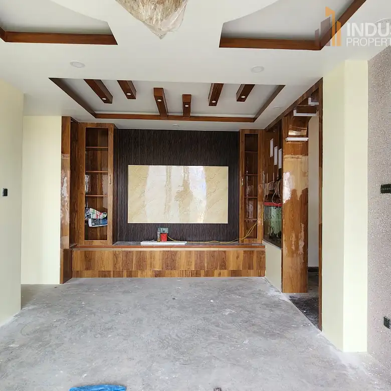 Residential House On Sale Image 6