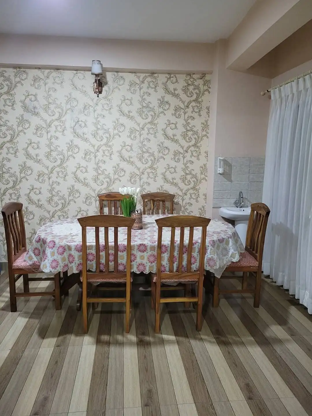 HOUSE FOR RENT Image 10