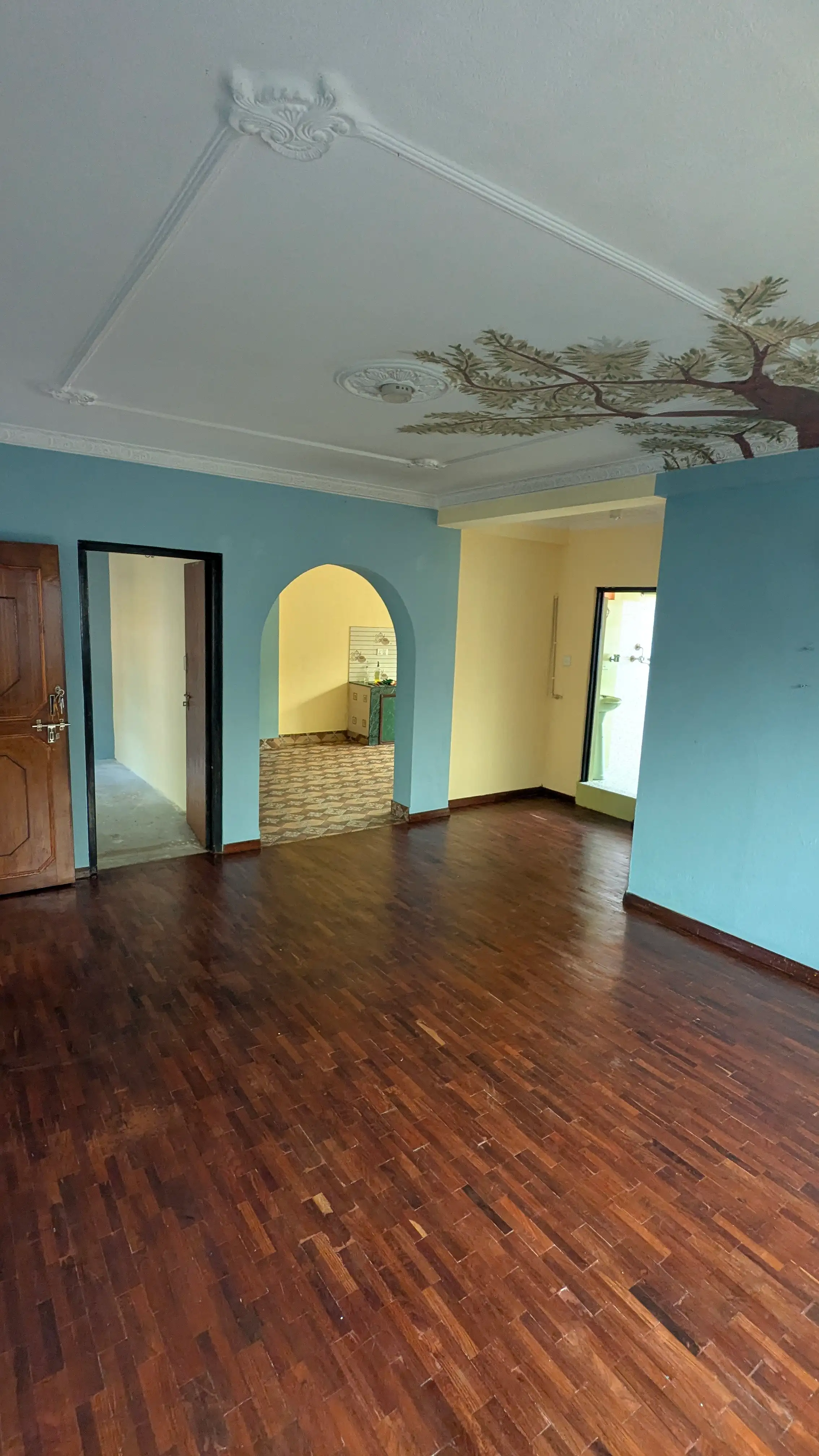 Flat on rent near valley public school  Image 4