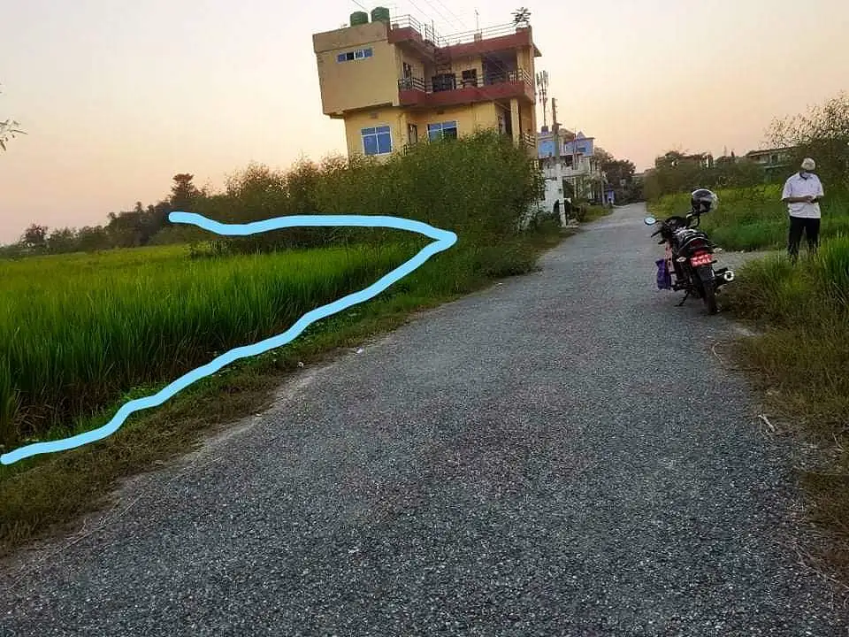 dullari ma jagga sale ma chha  Image 2