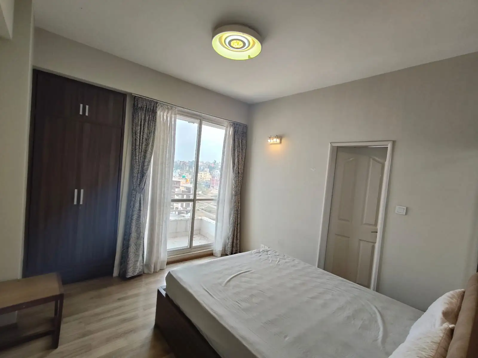 Downtown Apartment Image 3