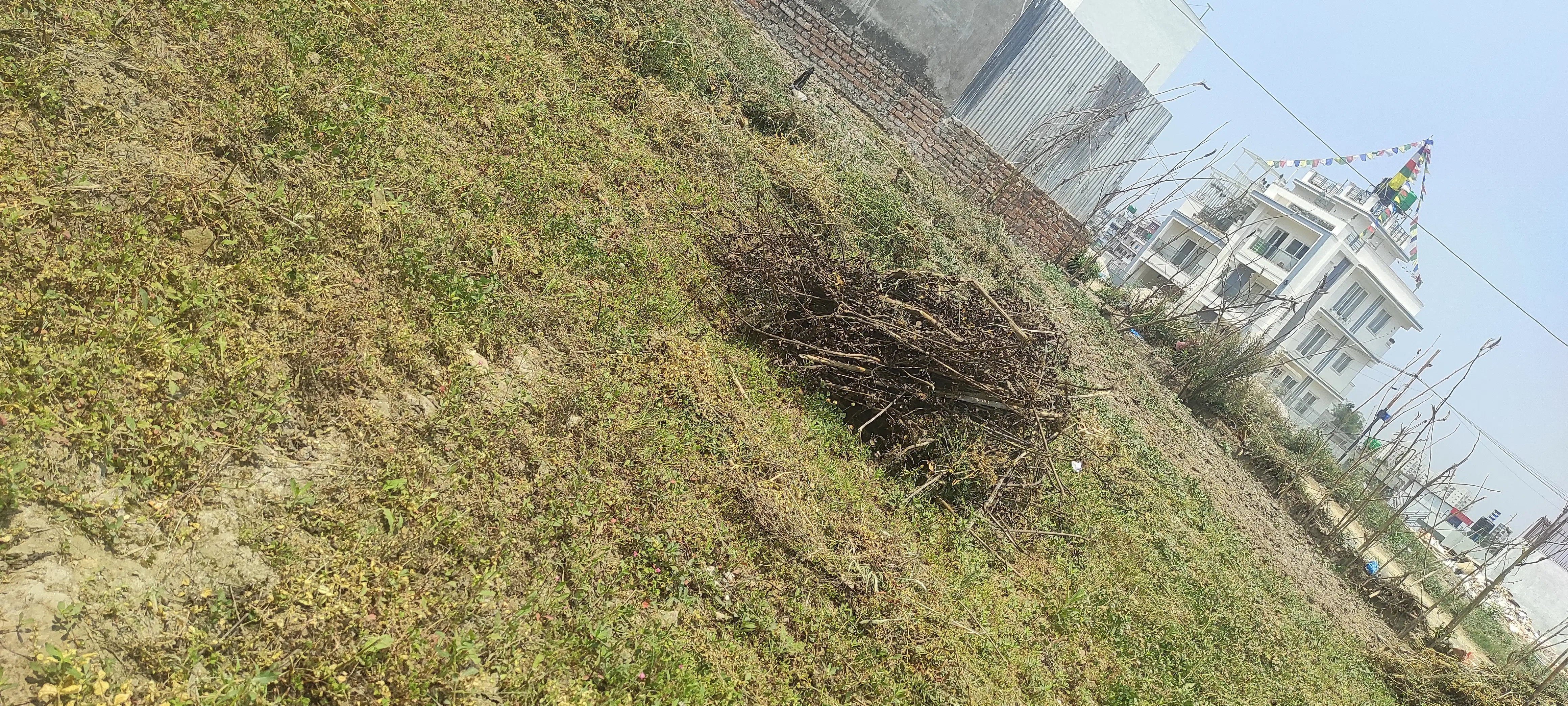 Land sale in hattiban height Image 4