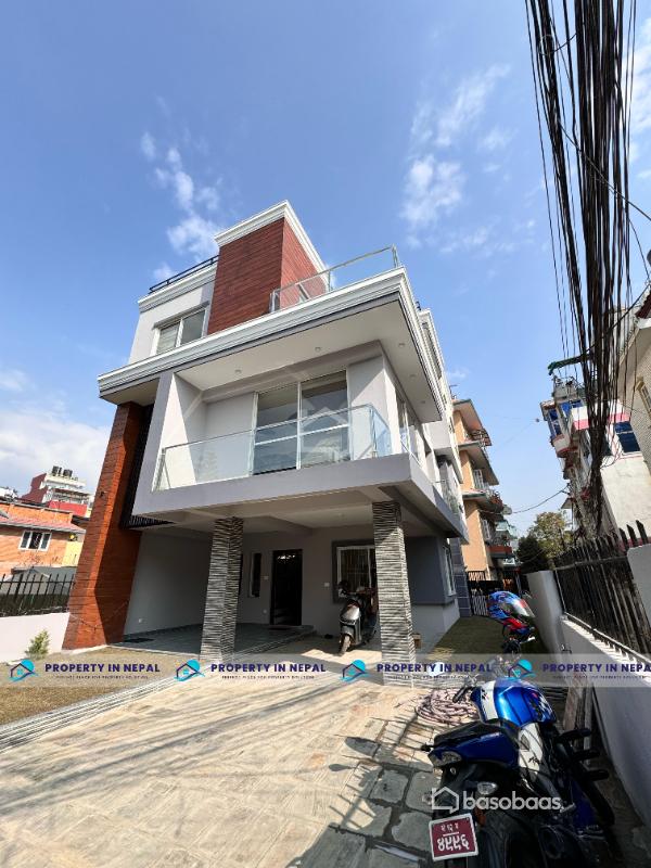 Brand New hosue for sale at Baluwatar : House for Sale in Baluwatar, Kathmandu Image 11