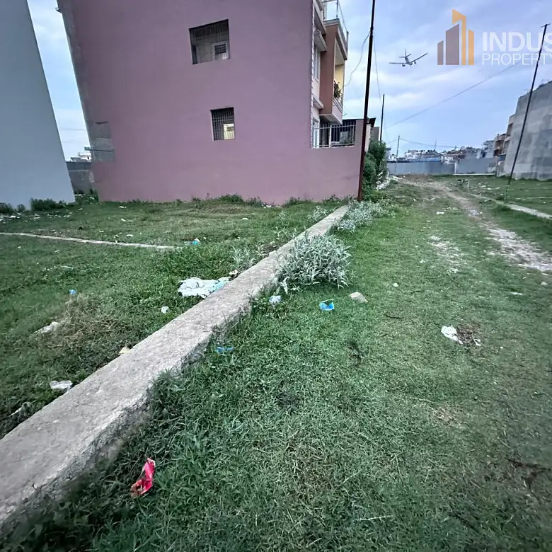 land on sale Image 2