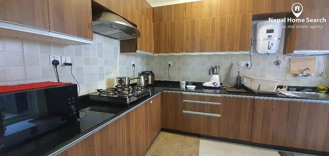 Apartment on Sale Image 2