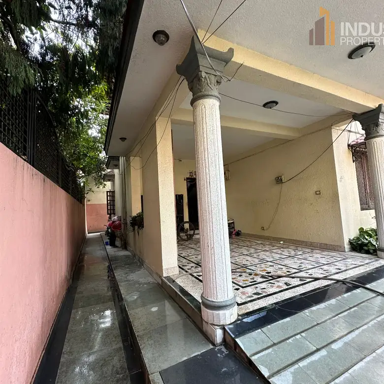 Residential House On Sale Image 8
