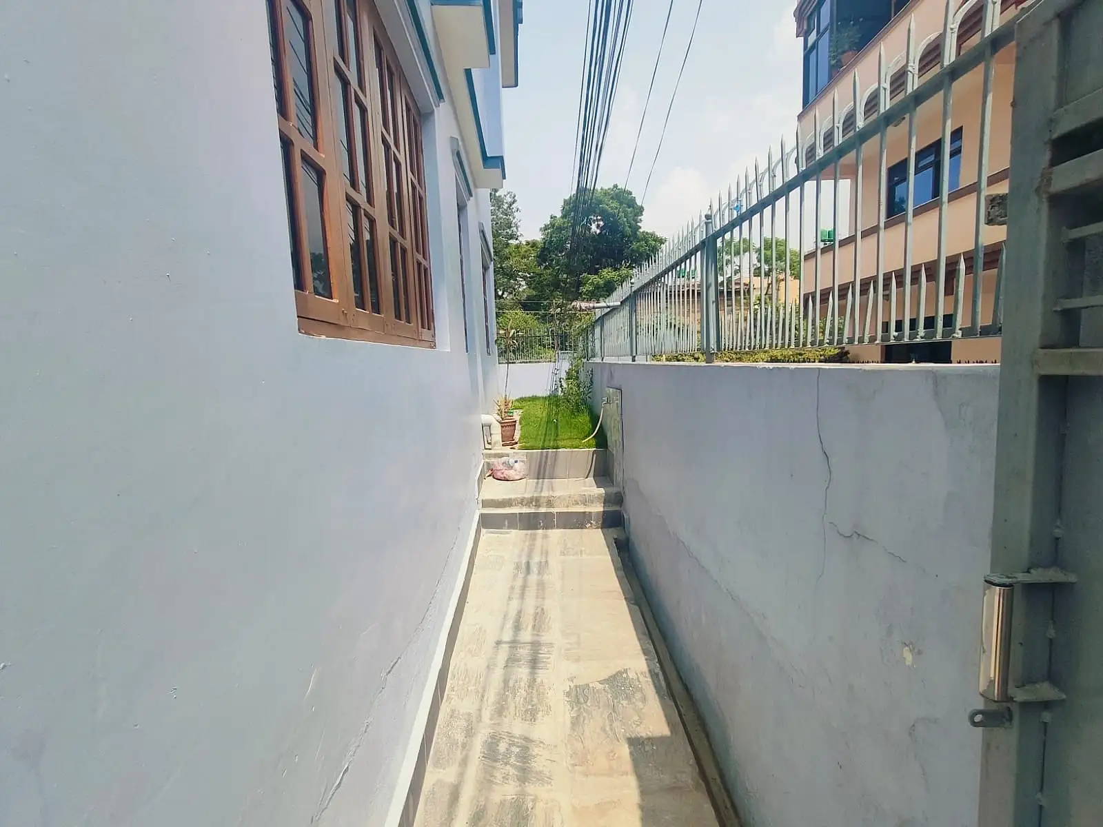 Residential house Image 4