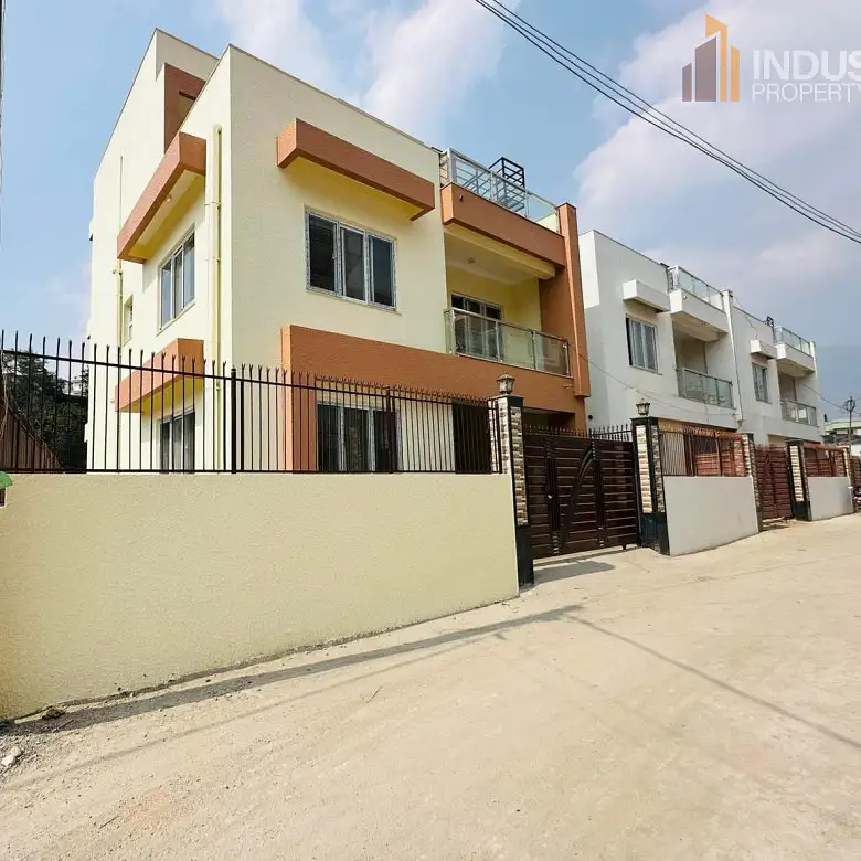 house on sale Image 10