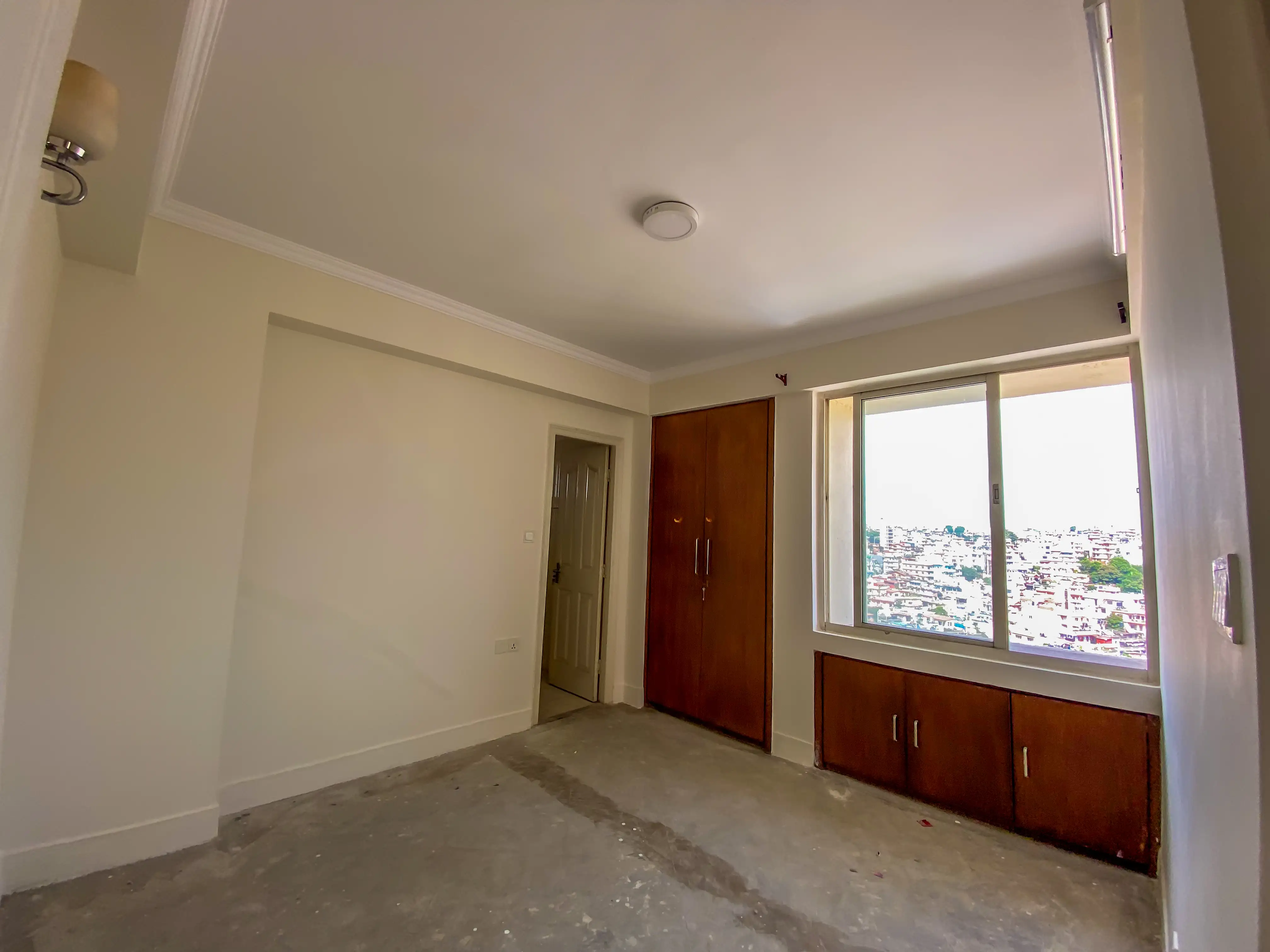 Penthouse on Sale Image 3