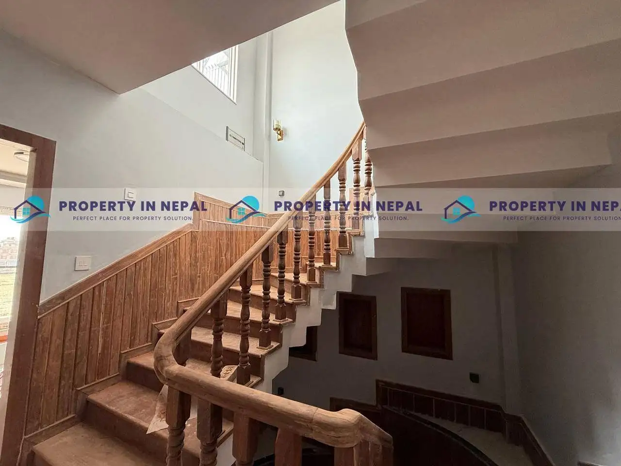 Residential House On Sale Image 7