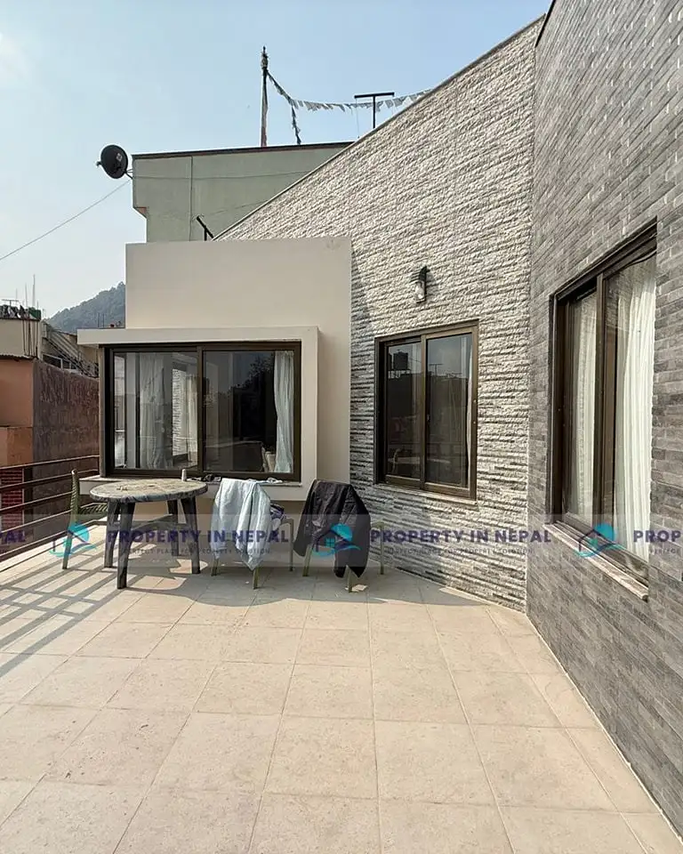 Residential House On Sale Image 7