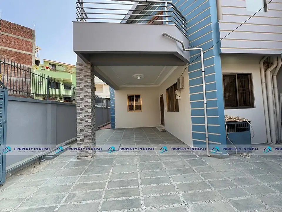 Residential House On Sale Image 8
