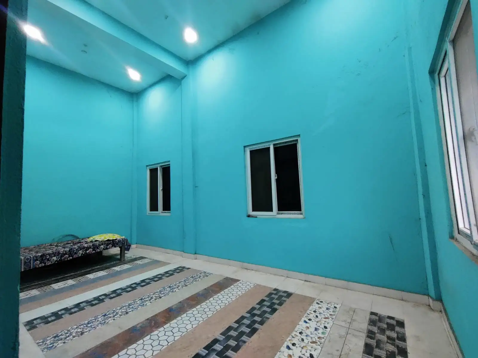 Commercial Image 6