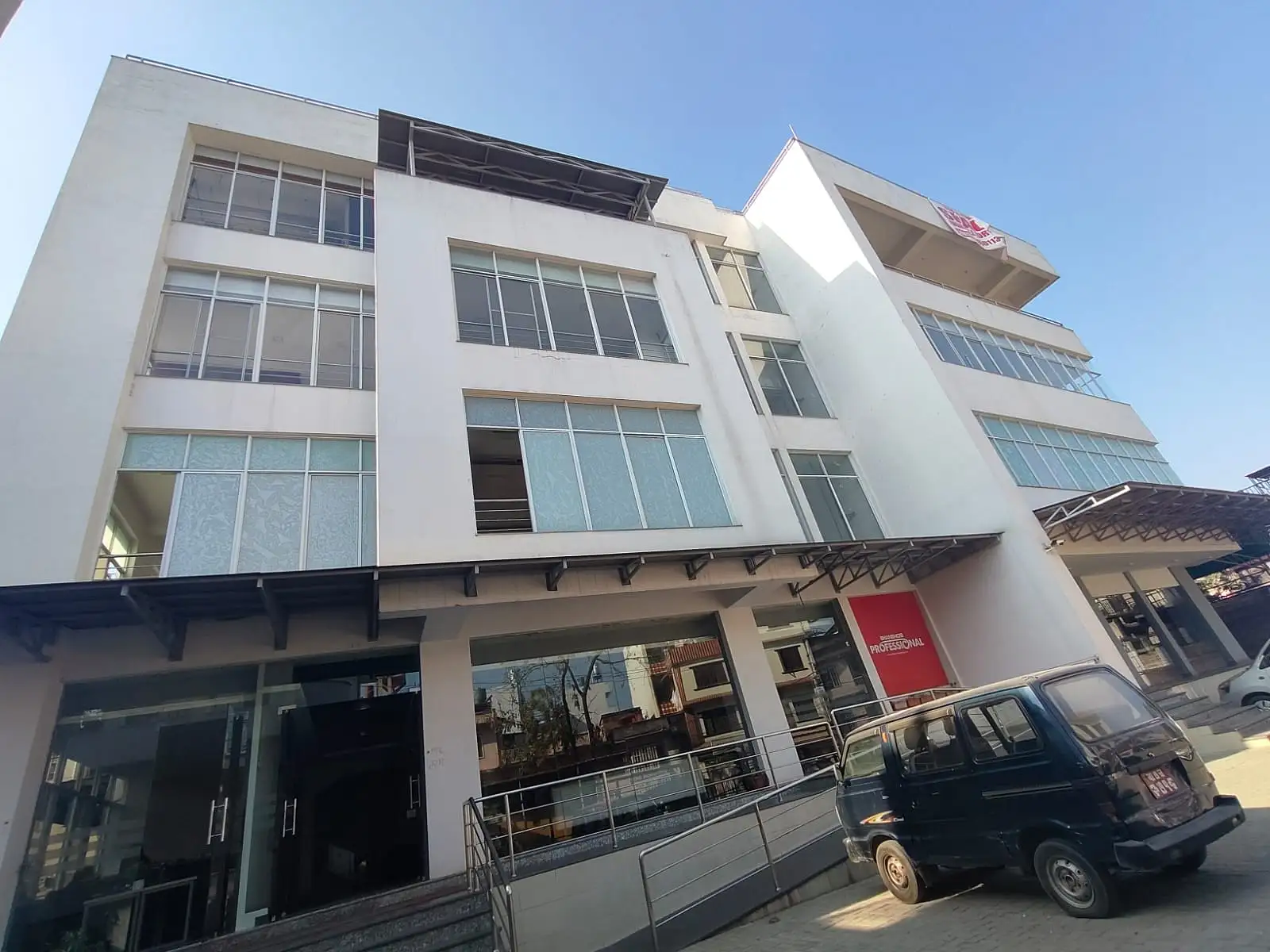 Commercial Space on Rent Thumbnail