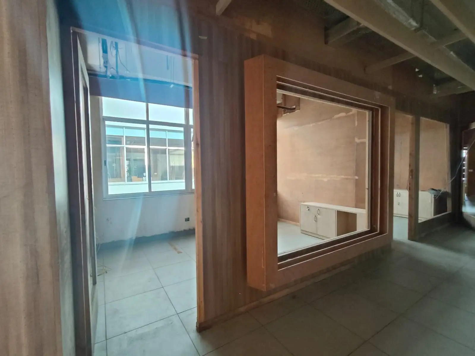 Commercial Space on Rent Image 6