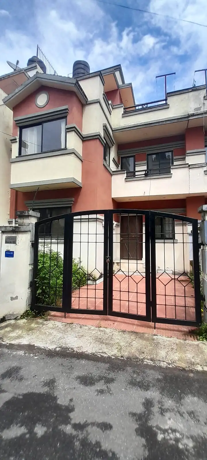 Residential House on Sale Thumbnail