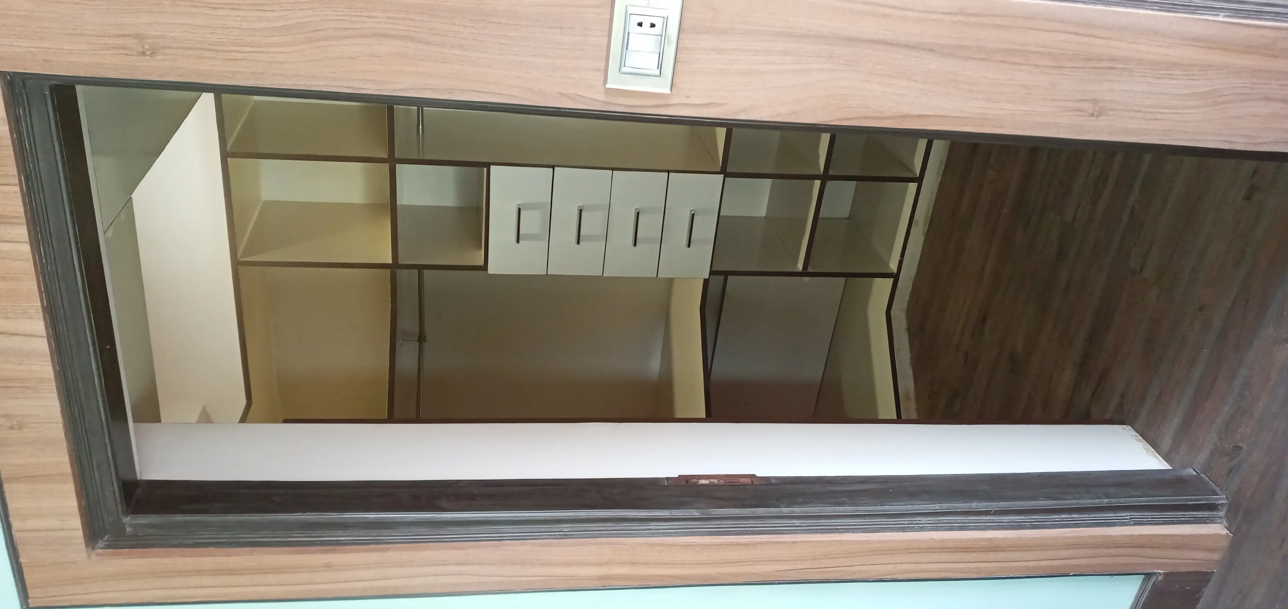 Furnished 2BHK, ~2000 sq. feet, 1 Kitchen, 1 living room, Dining area, 2 bedrooms with walk in closets and attached washrooms, 1 common washroom, 2 balcony areas, Parking area available. Image 4
