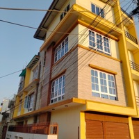 Spacious 4-Floor House with Prime Roadside Location and Commercial Potential Thumbnail